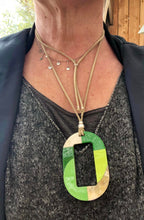 Charger l'image dans la galerie, Sautoir corne "Pop"