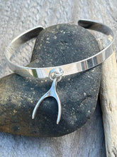 Charger l'image dans la galerie, Jonc ouvert "Elisa"