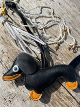 Charger l'image dans la galerie, Bijou de sac "Black Teckel"