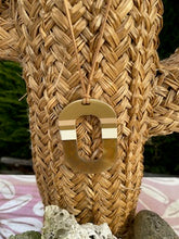 Charger l'image dans la galerie, Sautoir en corne "Golden"