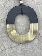 Charger l'image dans la galerie, Sautoir corne "Ovaly"