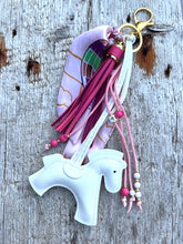 Charger l'image dans la galerie, Bijou de sac "Cheval Blanc"