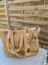 Charger l&#39;image dans la galerie, Porte clés ou bijoux de sac &quot;Anguila&quot;
