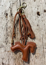 Charger l&#39;image dans la galerie, Bijou de sac &quot;Cheval Cognac&quot;
