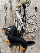 Charger l&#39;image dans la galerie, Bijou de sac &quot;Black Teckel&quot;
