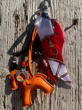 Charger l&#39;image dans la galerie, Bijou de sac &quot;Cheval Orange&quot;
