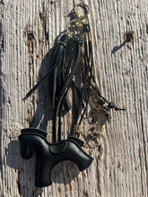 Charger l&#39;image dans la galerie, Bijou de sac &quot;Cheval Noir&quot;
