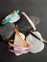 Charger l'image dans la galerie, Jonc "Sara" doré
