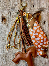Charger l'image dans la galerie, Bijou de sac "Cheval Cognac"
