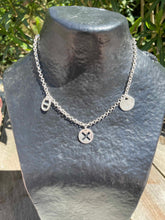 Charger l&#39;image dans la galerie, Collier breloques &quot;X&quot;
