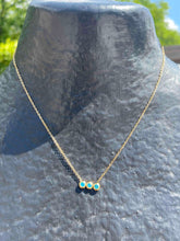 Charger l&#39;image dans la galerie, Collier &quot;3 strass&quot;
